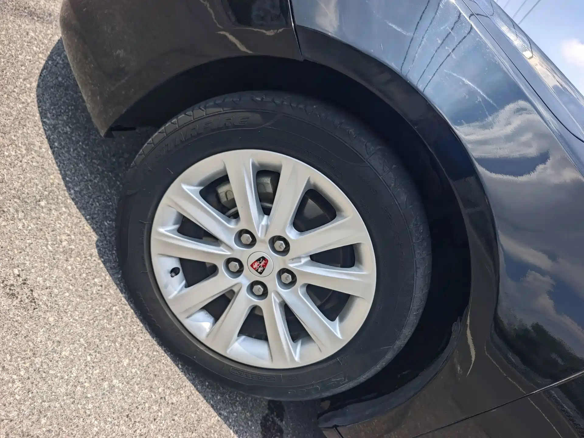 Фото 9 - Roewe 950