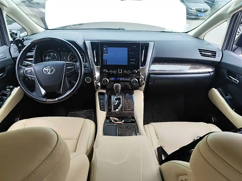 Toyota Alphard 2020 Hybrid 2.5L Premium Edition фото 6