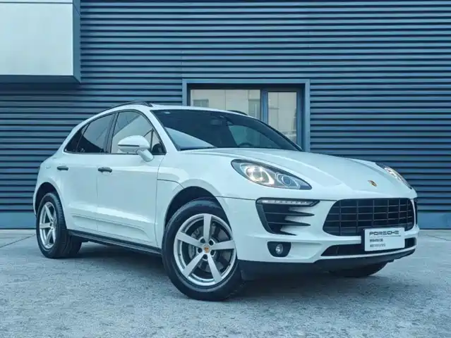 Porsche Macan 2017 Macan 2.0T — фото 2