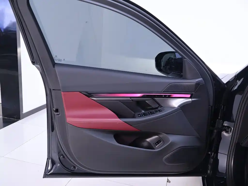 BMW i5 2025 2025 eDrive 35L M Sport Package