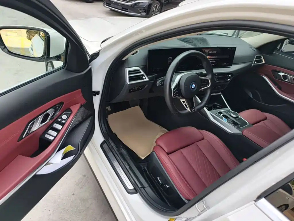 BMW i3 2025 2025 eDrive 35 L