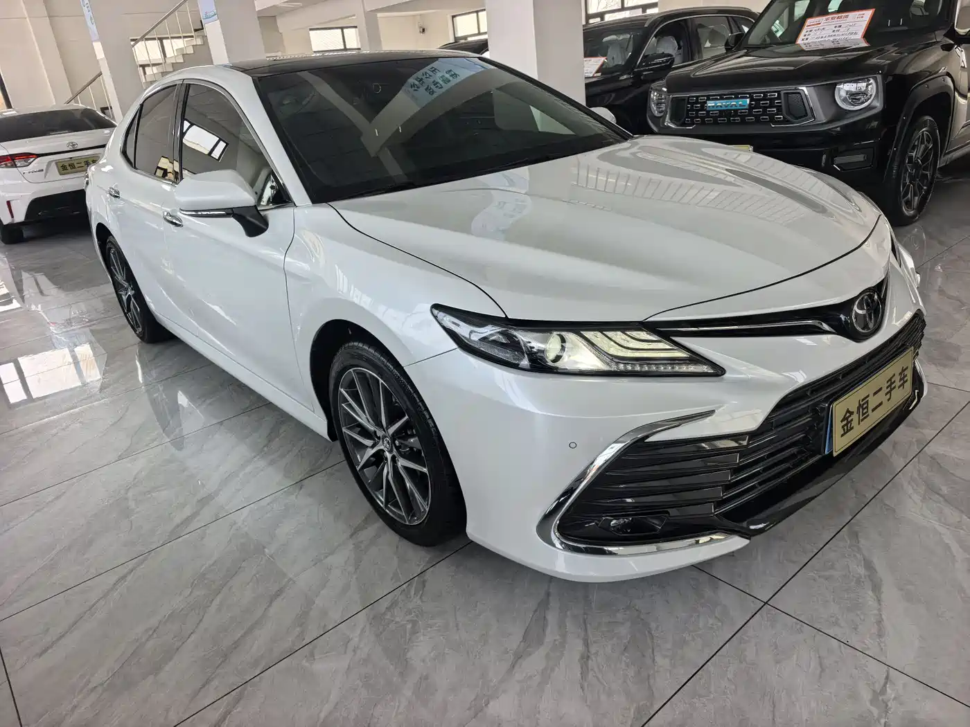 Toyota Camry 2023 2.5G Luxury Edition фото 3
