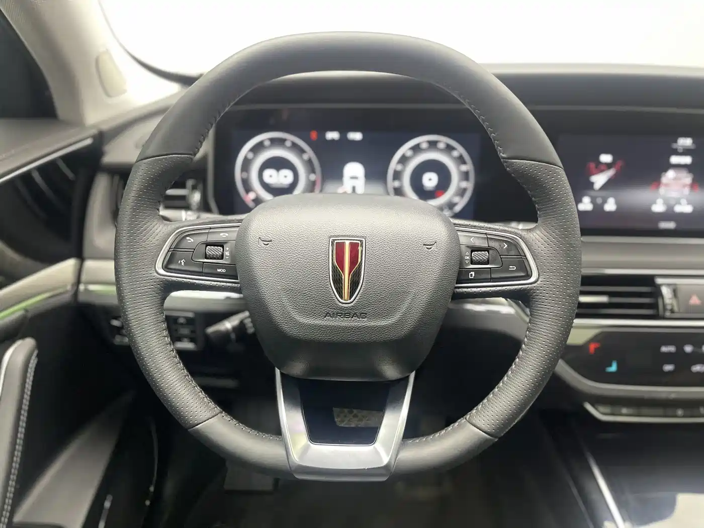 Hongqi HS5 2019 2.0T Smart Connect Enjoy Edition фото 13