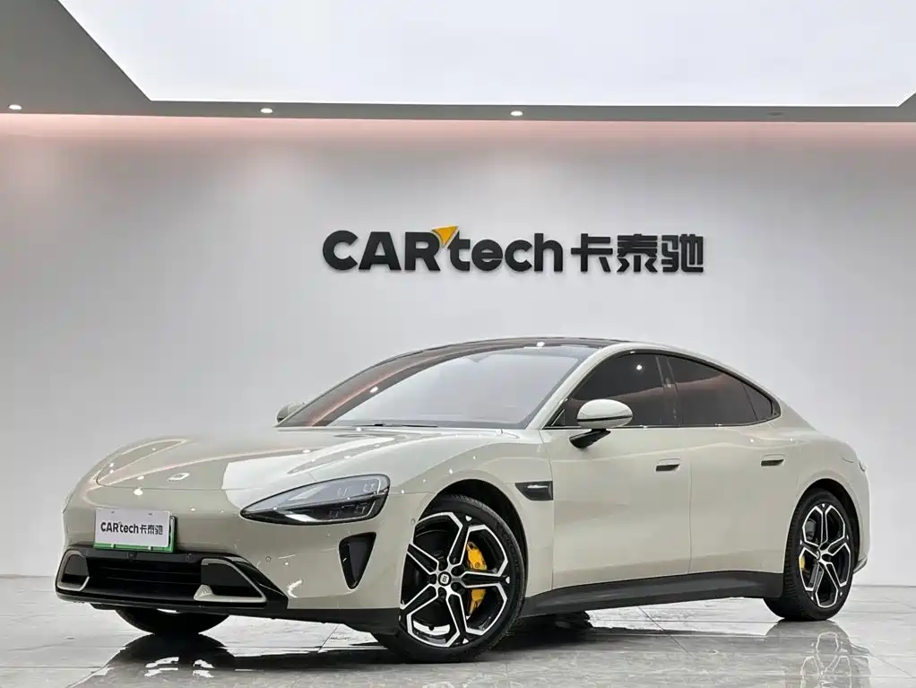 Xiaomi SU7 2024