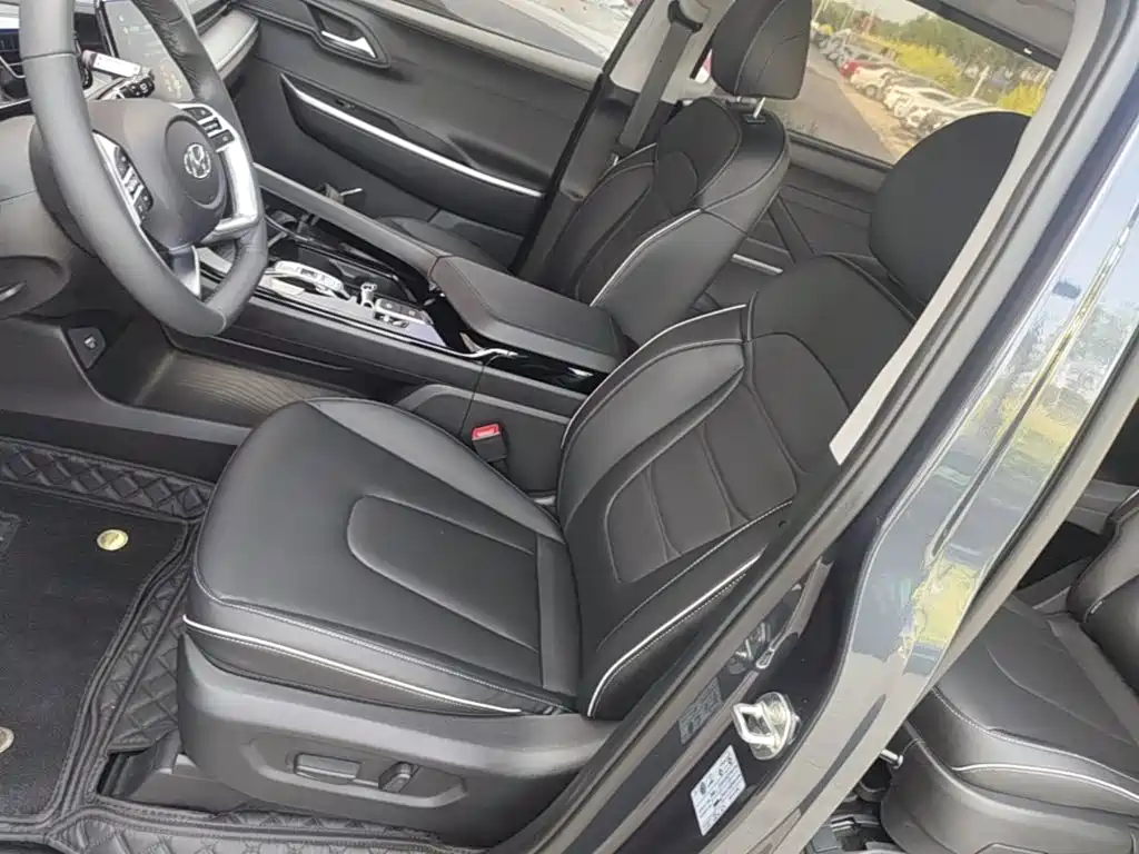 Hyundai Kustu 2026 2024 270TGDi LUX Premium Edition