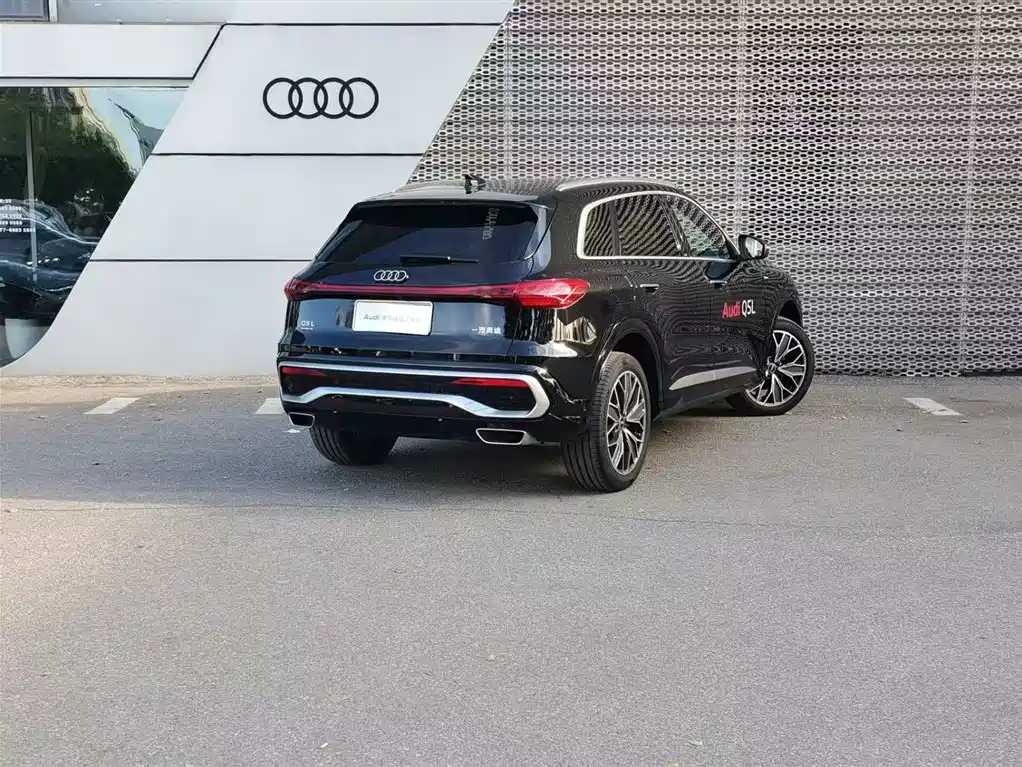 Audi Q5L 2026 Luxury Sport 150kW фото 7