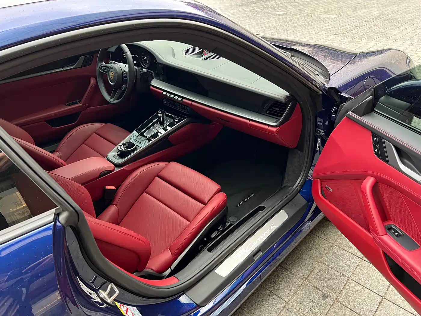 Porsche 911 2023 Carrera 4 3.0T фото 16