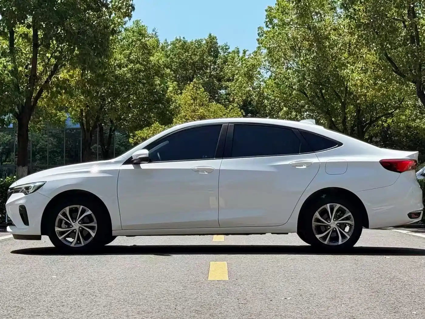 Buick Verano 2025 2023 Pro Joy Edition