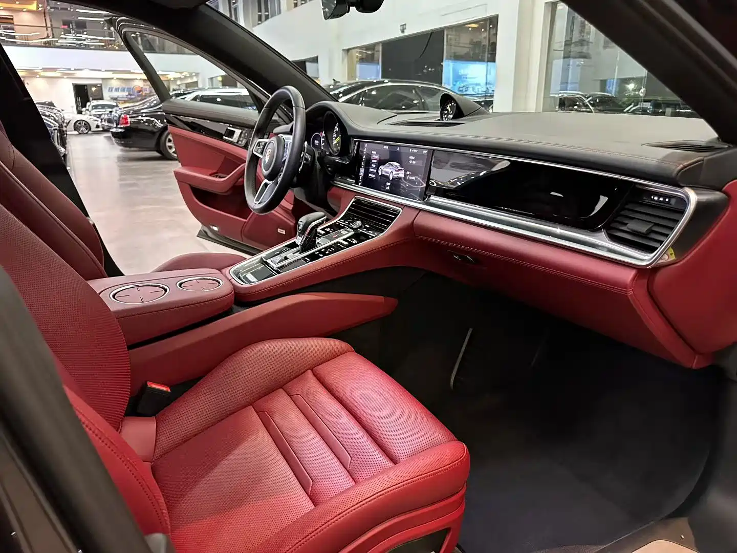 صورة 7 - Porsche Panamera New Energy