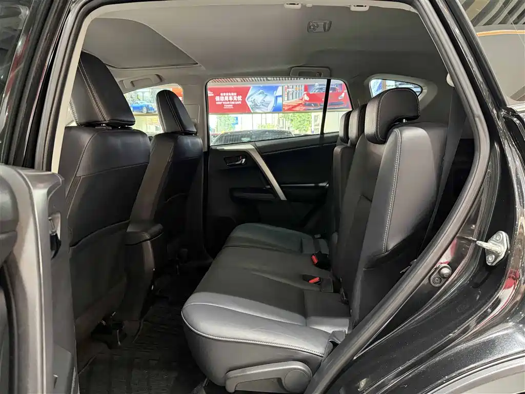 Toyota RAV4 Rongfang 2016 2.0L CVT 2WD Smart (China V) фото 12