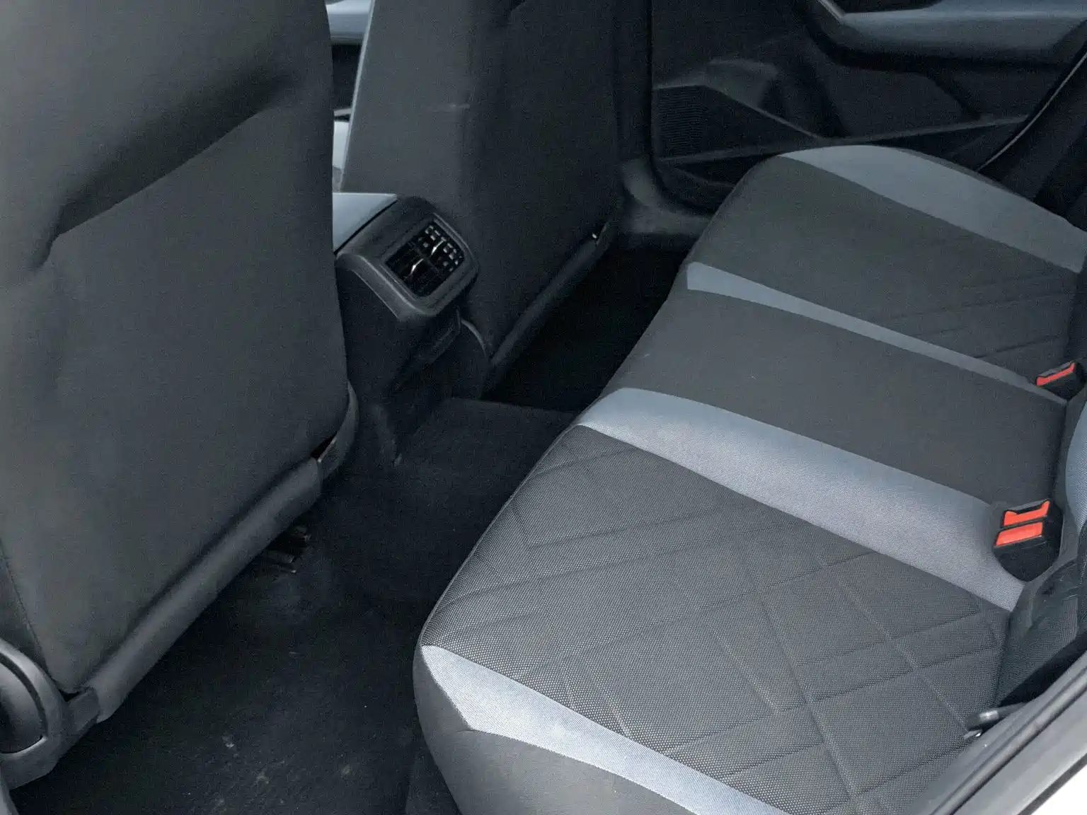 Photo 9 - Volkswagen Lavida