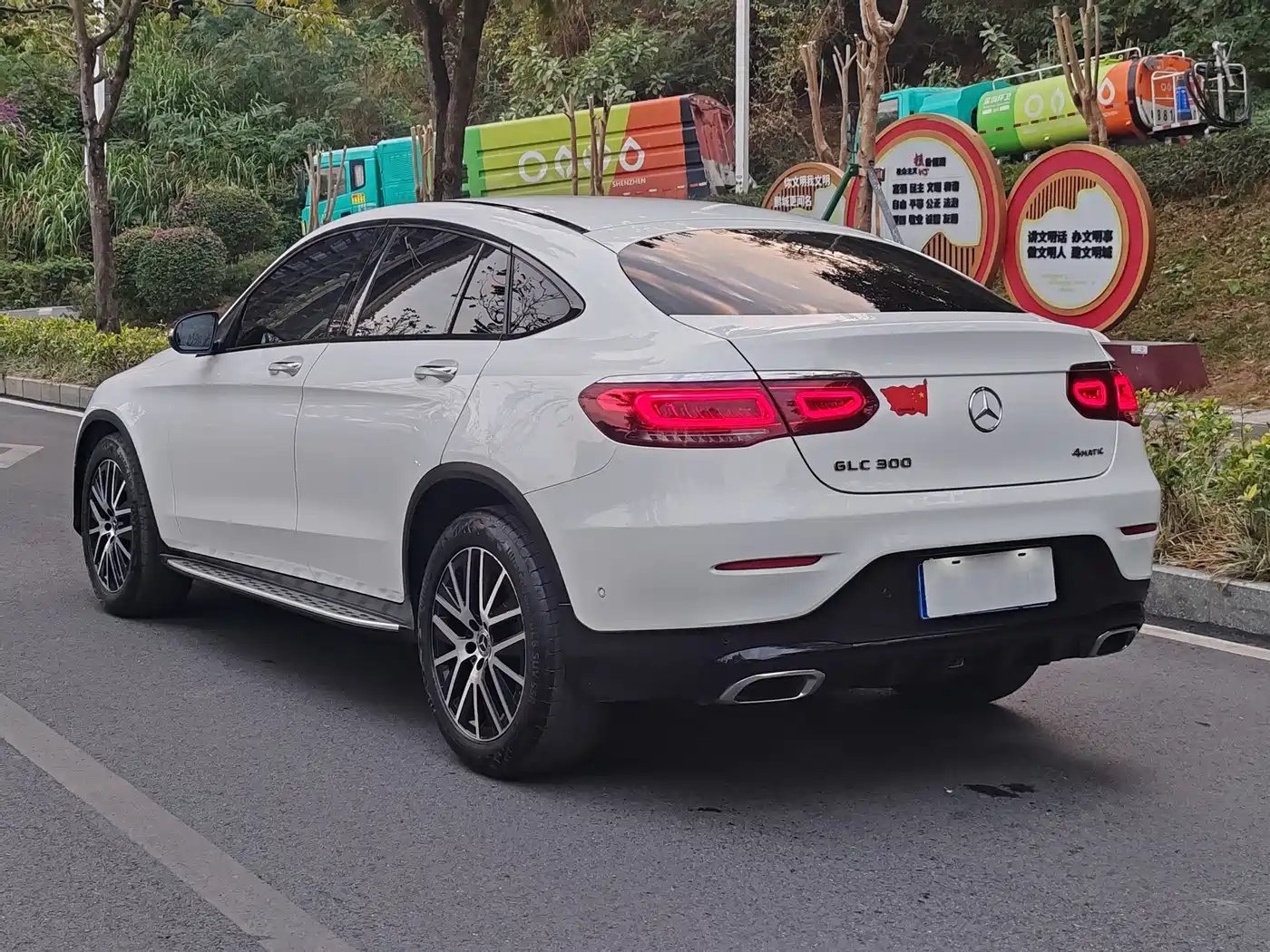 Mercedes-Benz GLC Coupe 2020 GLC 300 4MATIC Coupe SUV фото 5