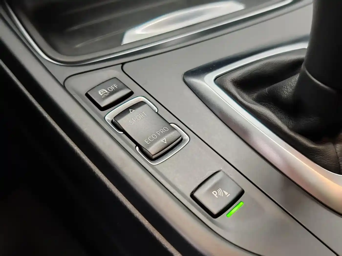 BMW 3 Series 2015 328i xDrive Sport Design Package фото 20