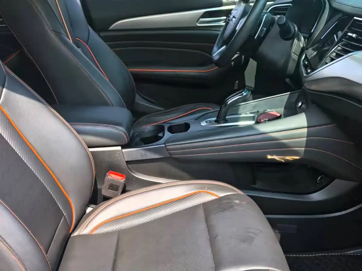 Фото 8 - Haval F7