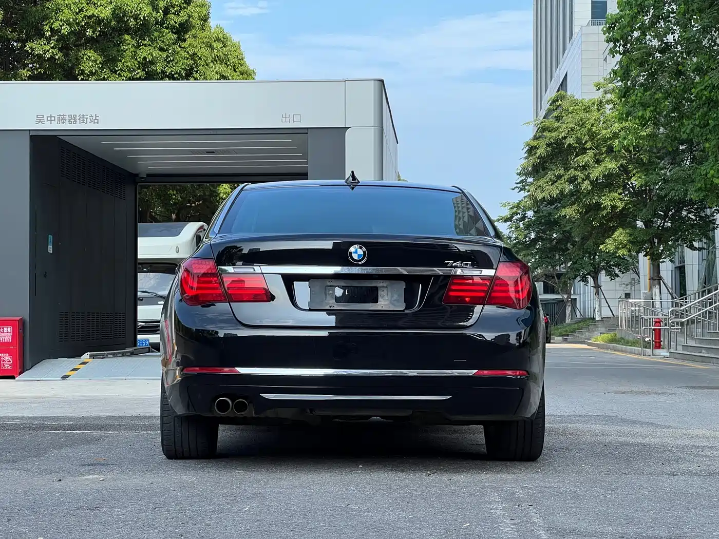 BMW 7 Series 2013 Model 730Li Luxury фото 7