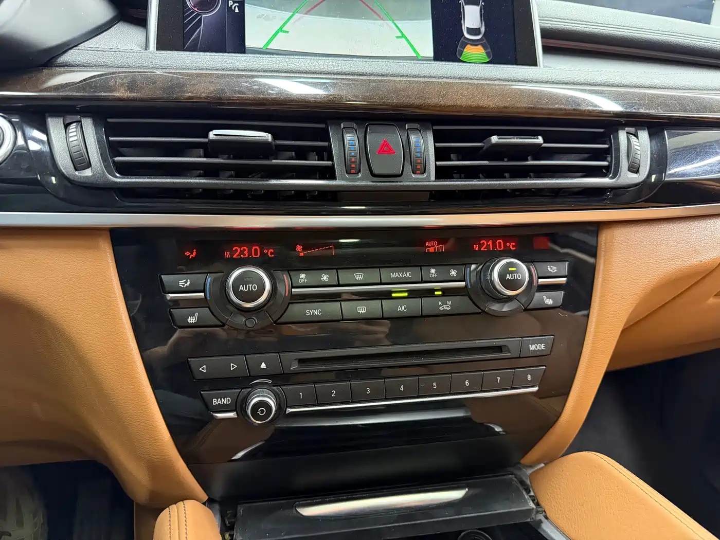 BMW X6 2015 xDrive28i фото 16