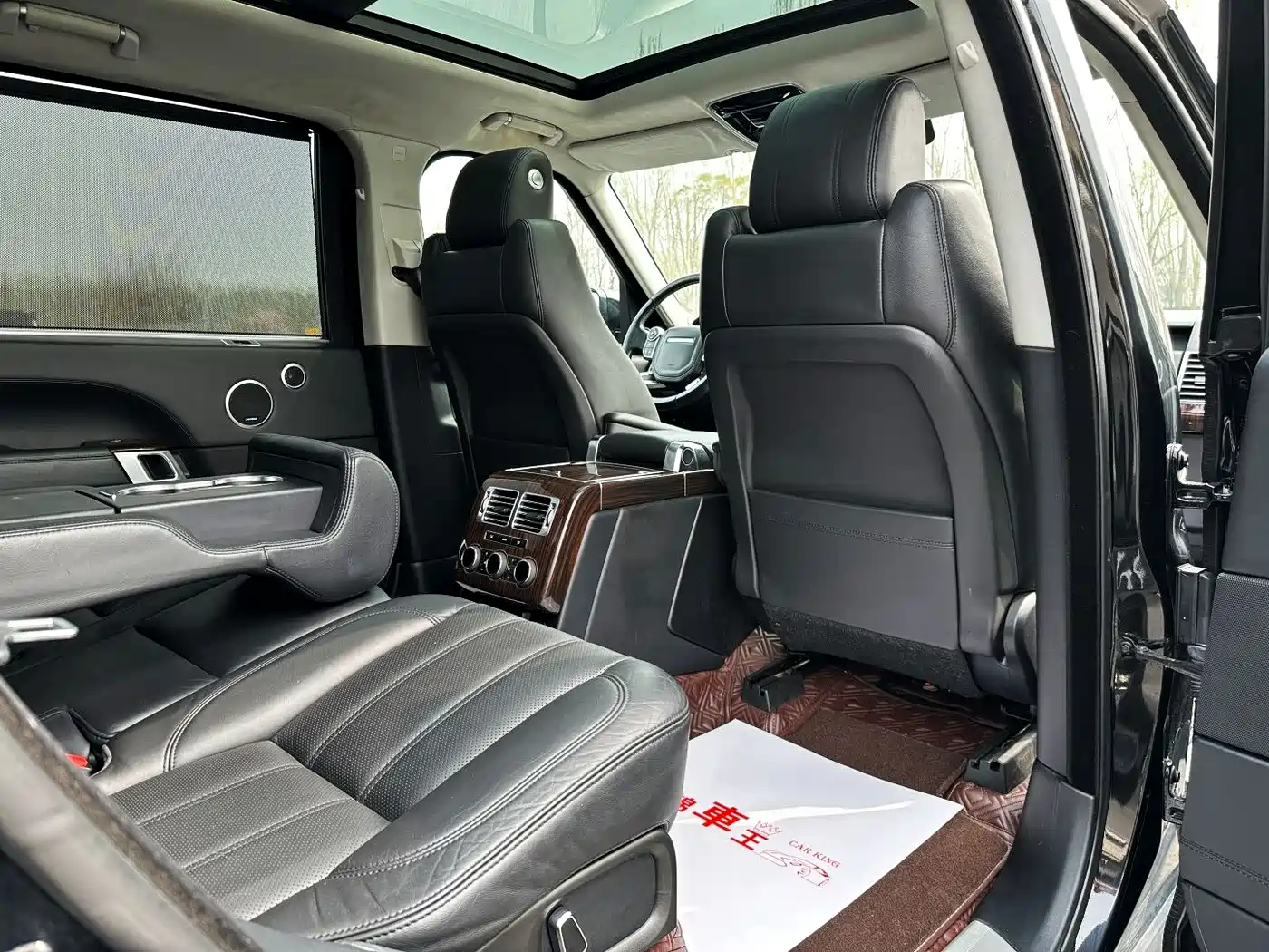 Land Rover Range Rover 2015 3.0 SC V6 Vogue SE Genesis Extended Edition фото 17