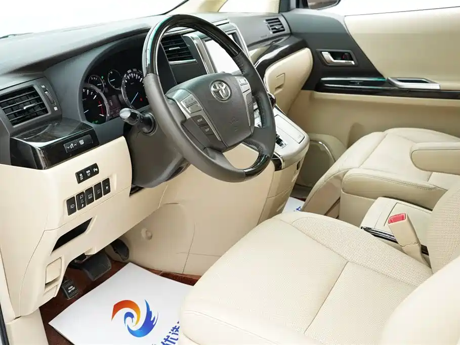 Toyota Alphard 2012 3.5L Luxury Edition фото 5