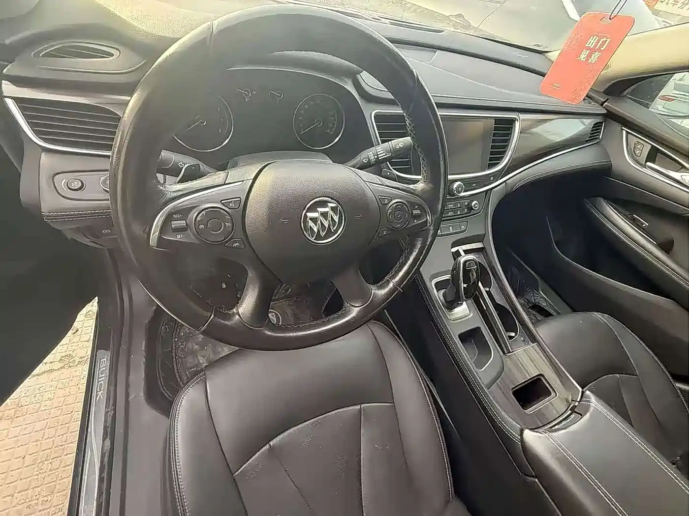 Buick LaCrosse 2018 Model 20T Elite Edition фото 4