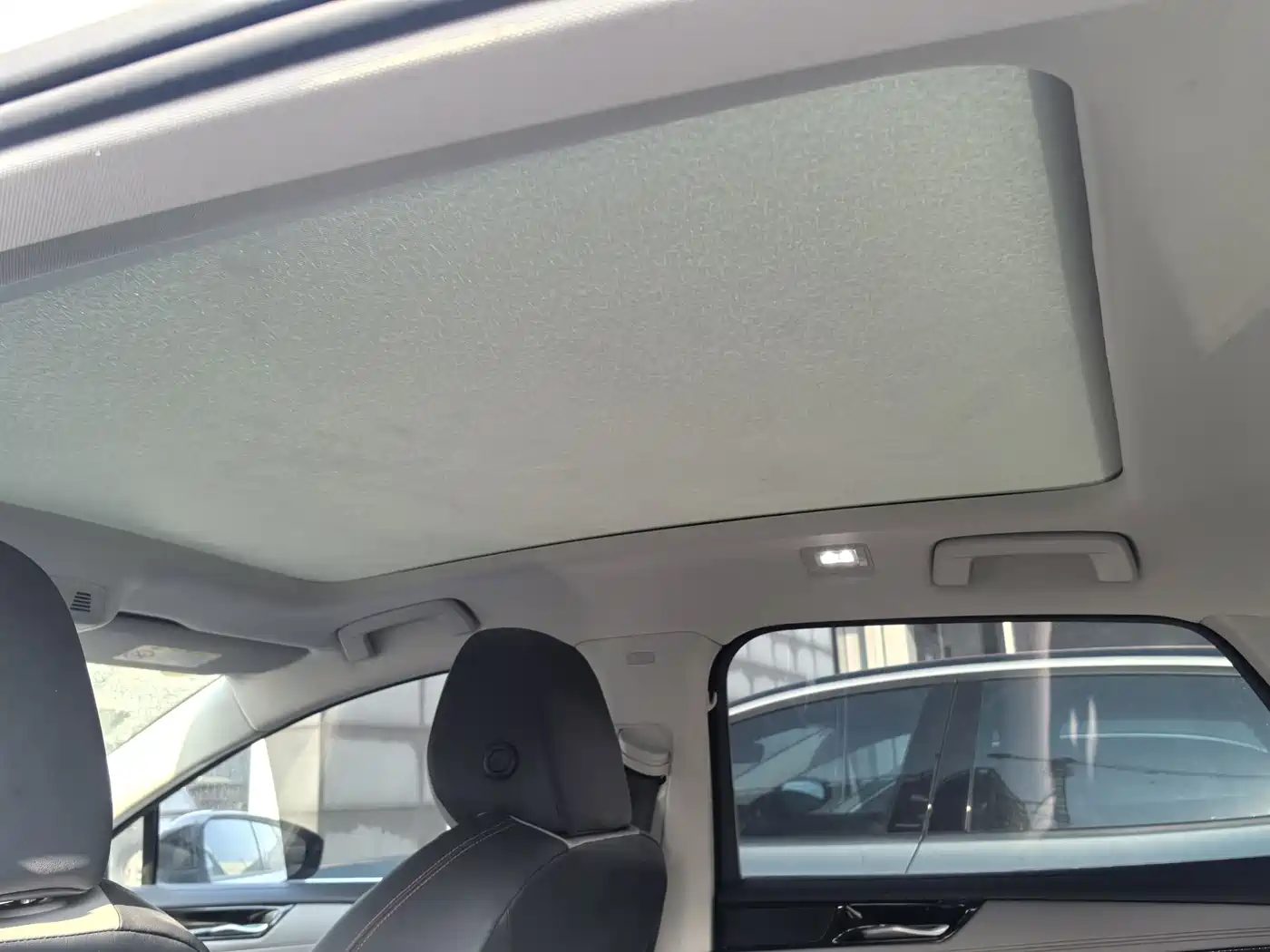 VOLKSWAGEN ID.7 VIZZION