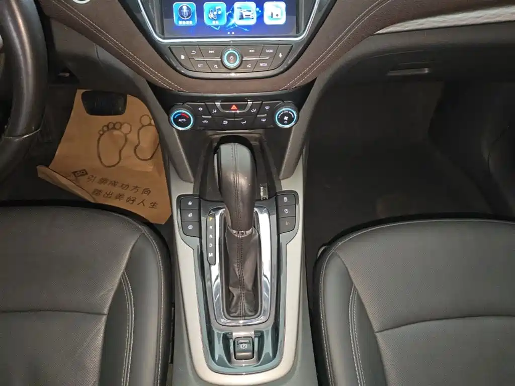Chevrolet Malibu 2017 1.5T Automatic Luxury Edition фото 14