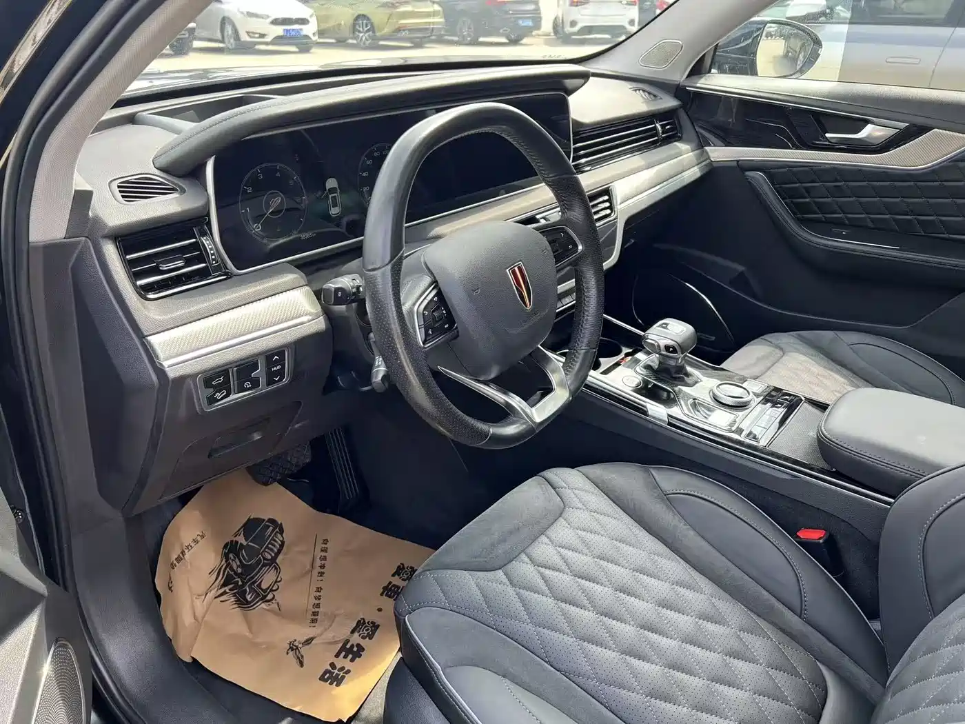 Hongqi HS5 2019 2.0T Smart Connect Enjoy Edition фото 9