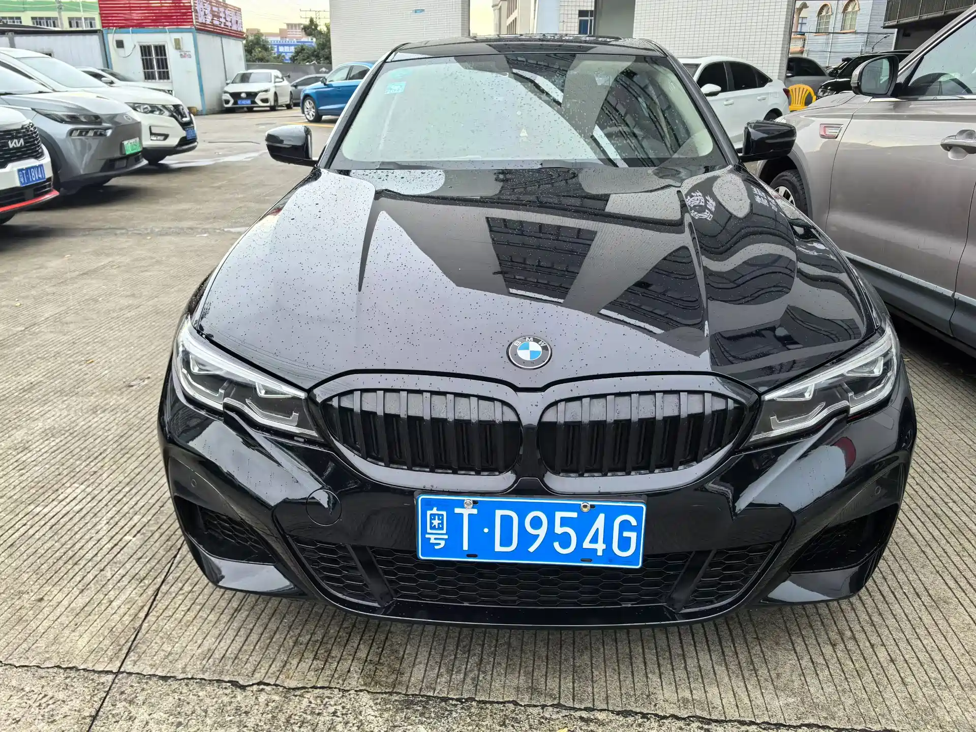 صورة 5 - BMW 3 Series