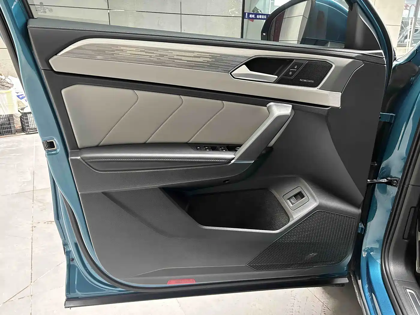 Volkswagen Tayron 2023 380TSI 4WD R-Line Pro Smart Edition фото 8