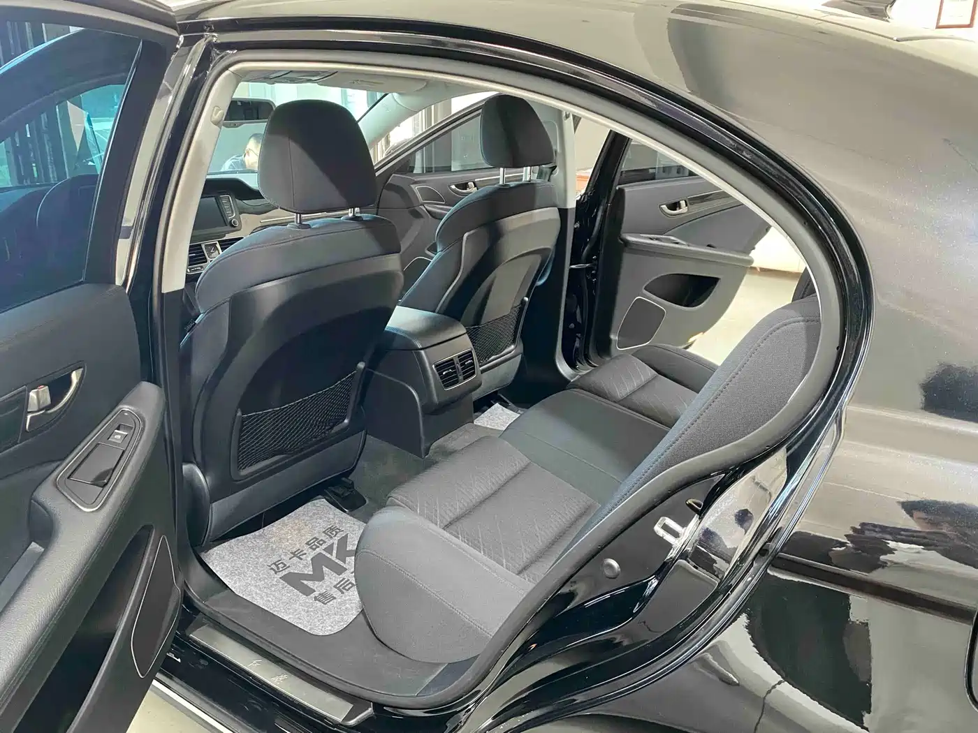 Hongqi H7 2020 2019 1.8T Comfort Edition