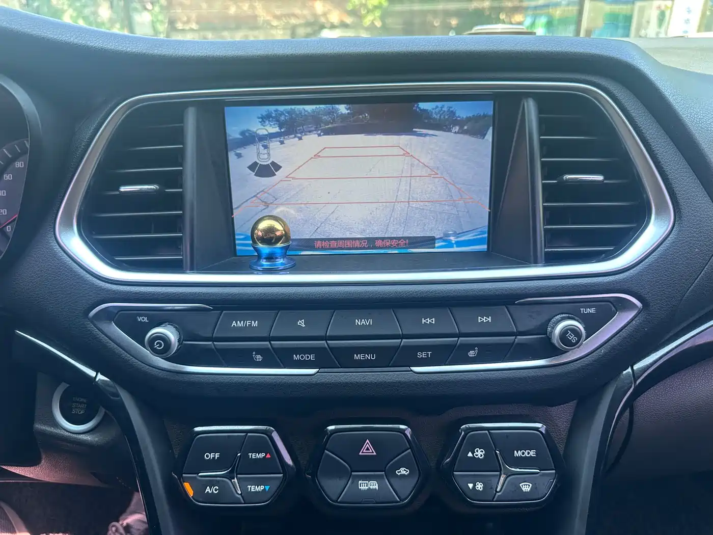 GAC Trumpchi Trumpchi GS4 2016 235T G-DCT Luxury Edition фото 12
