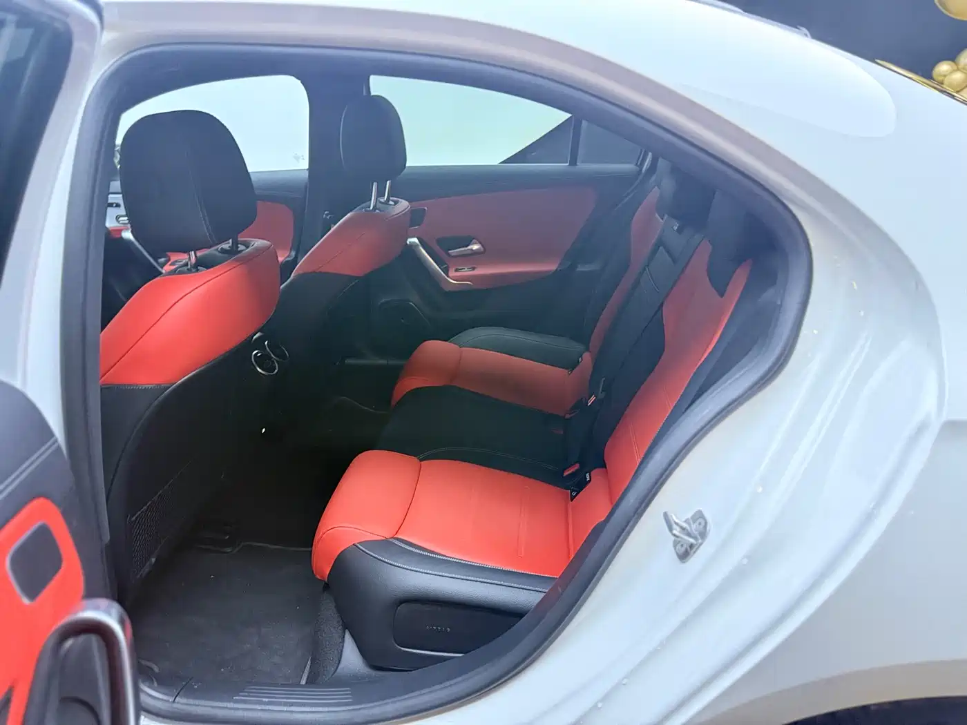 Mercedes-Benz A-Class AMG 2024 AMG A 35 L 4MATIC фото 6