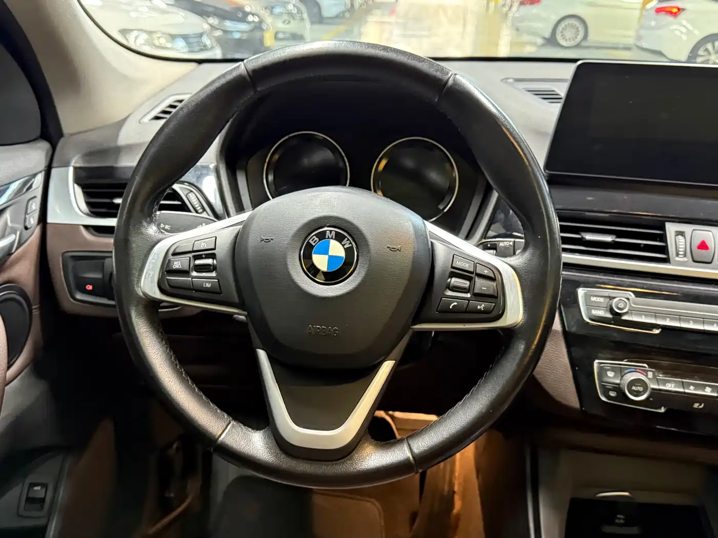 BMW X1 2020 sDrive25Li Leading Model фото 15