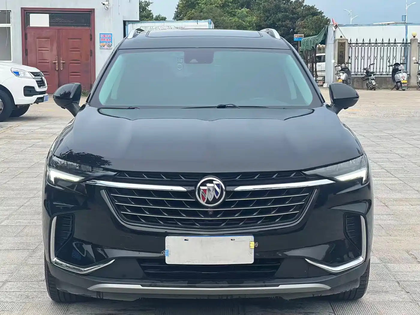 Photo 2 - Buick Envision Plus