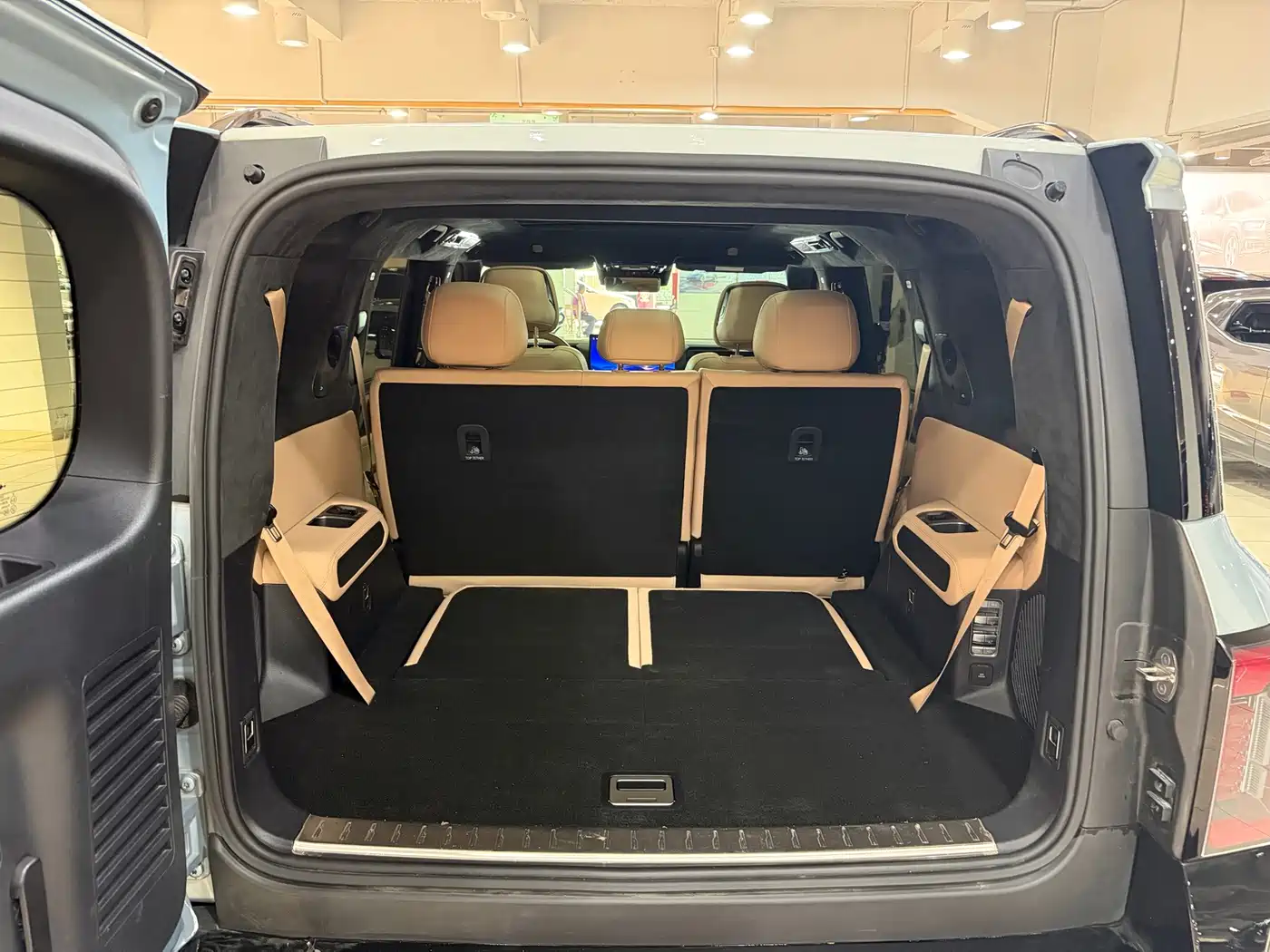 Fang Cheng Bao Leopard 8 2026 2025 Zhiyong Flagship 7-Seater