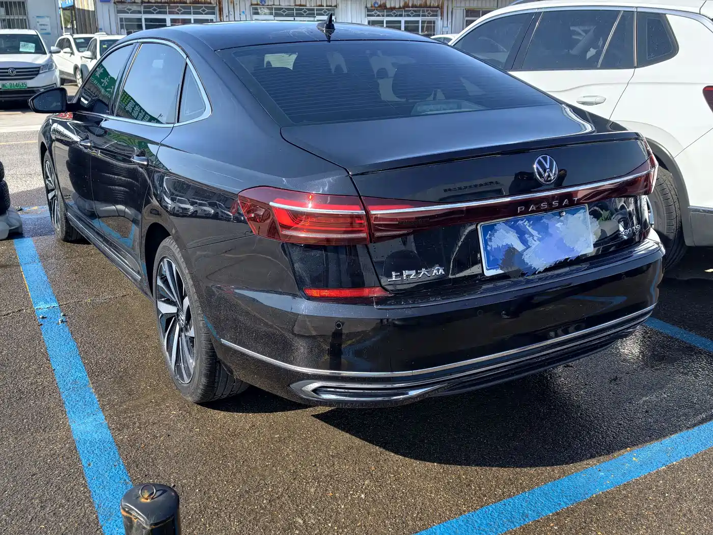 Volkswagen Passat 2023 330TSI Elite Edition фото 3