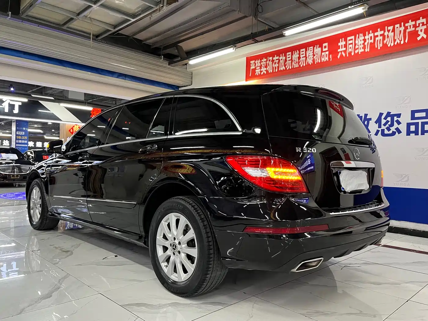 Mercedes-Benz R-Class 2014 R 320 4MATIC Business фото 3