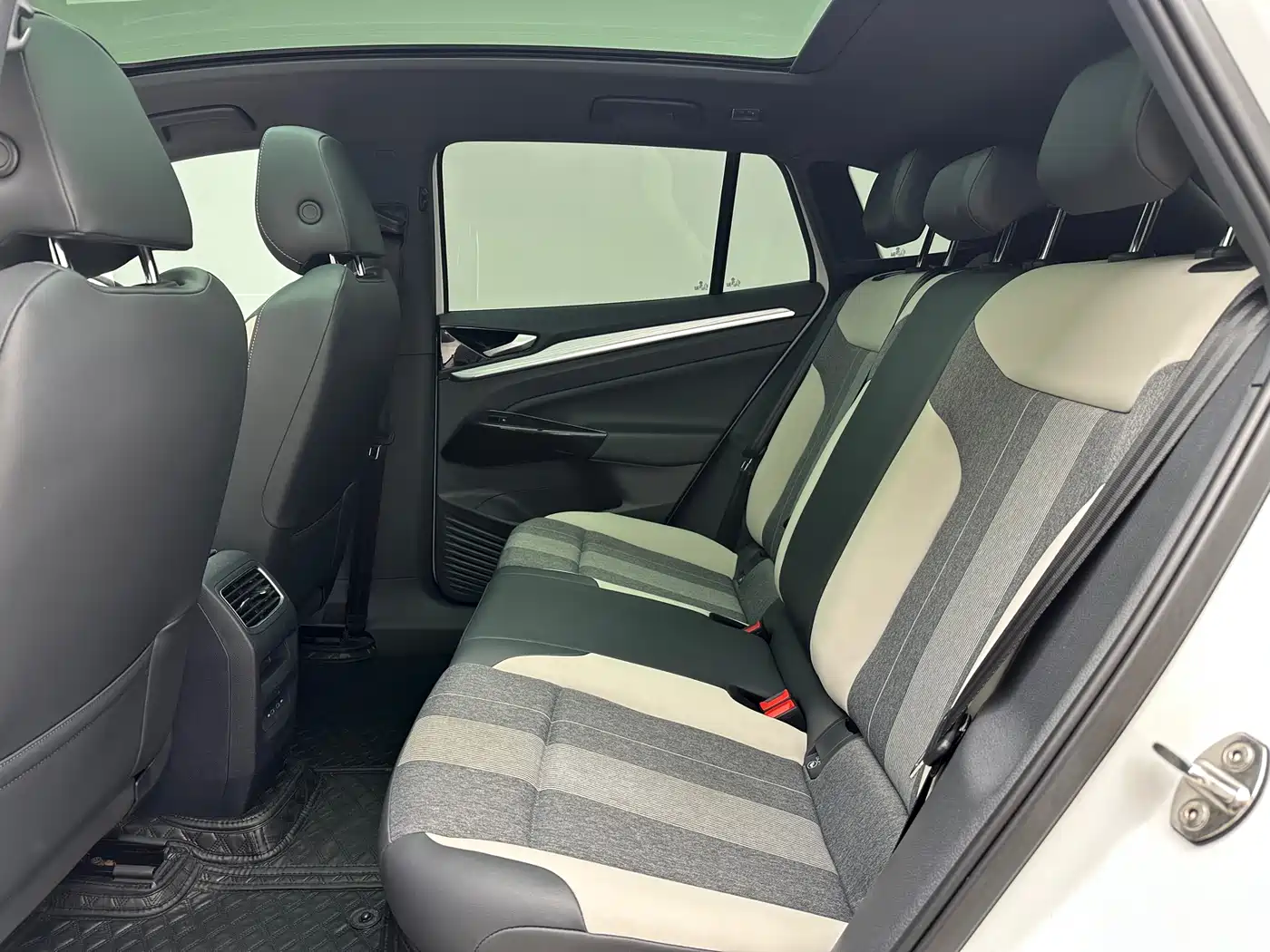 VOLKSWAGEN ID.4 CROZZ