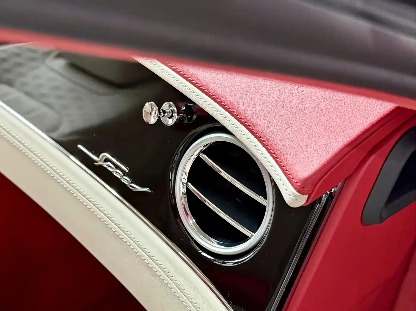 Bentley Continental Plug-in Hybrid 2025 2025 GT Ultimate Edition