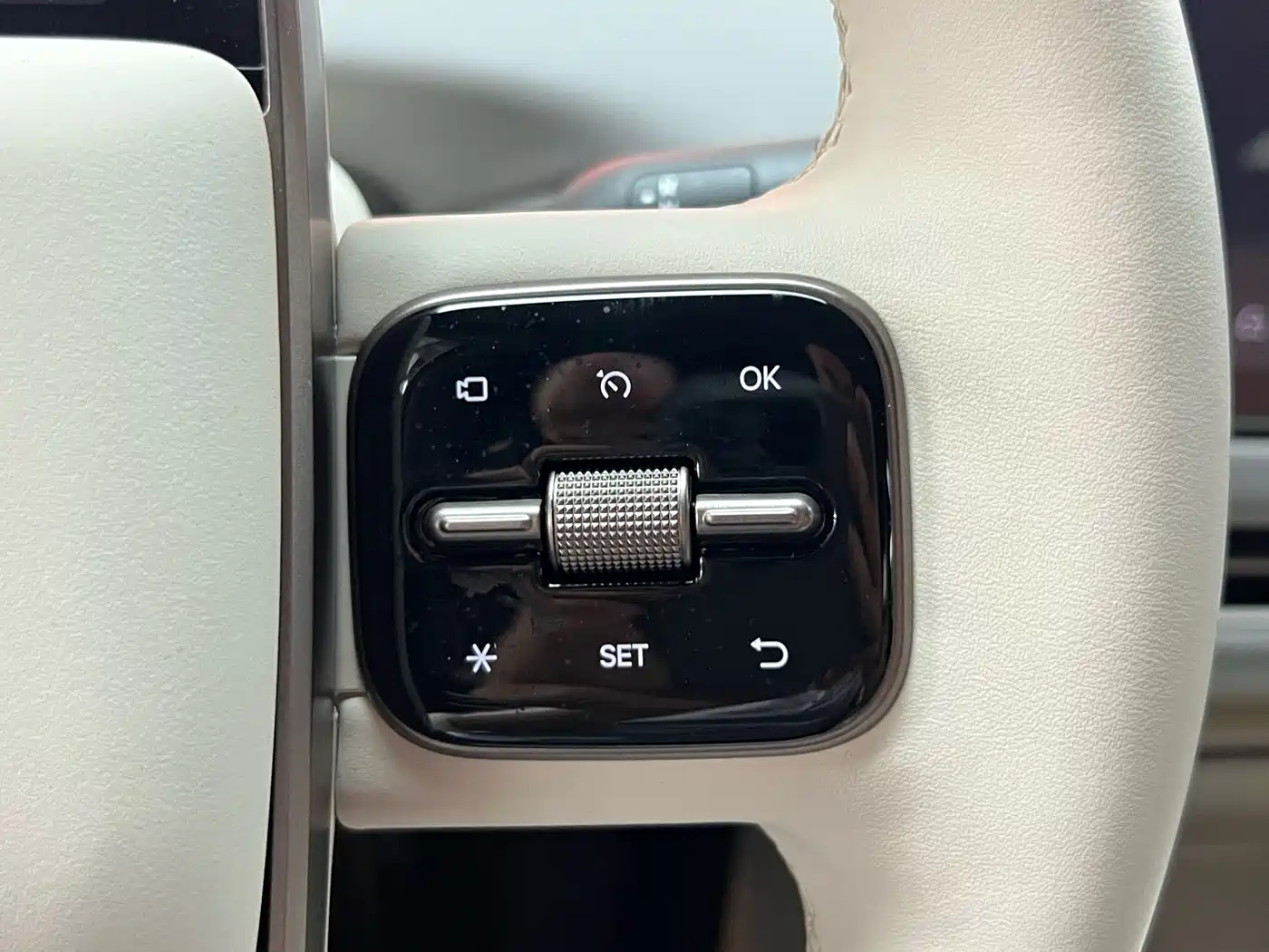 Li Auto i6 2025 2025 2WD Base Model