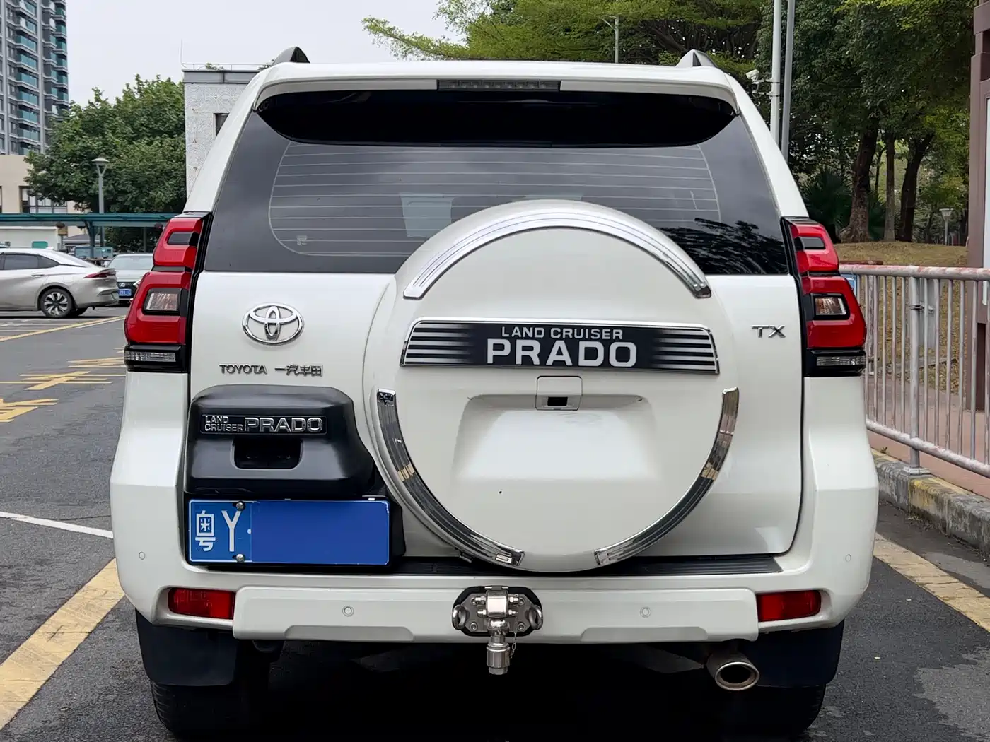 TOYOTA PRADO