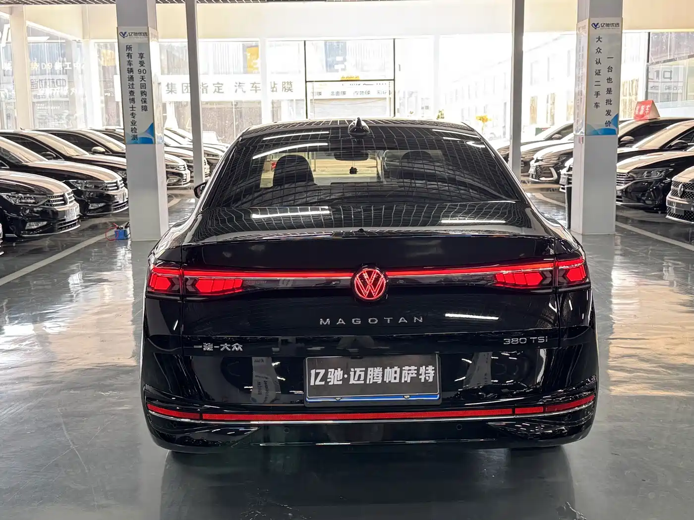 Volkswagen Magotan 2024 380TSI DSG Luxury Edition (Daimai Package) фото 8