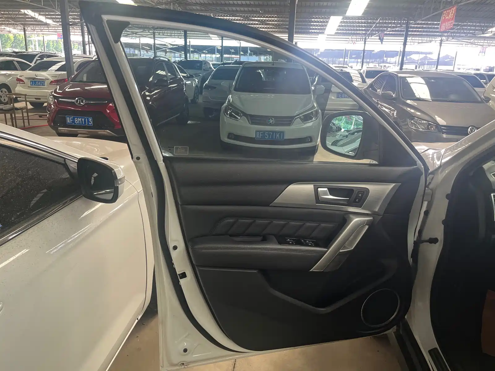 Фото 8 - Haval H2
