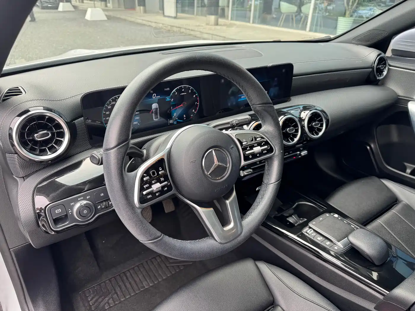 Mercedes-Benz A-Class 2021 A 180 L Sports Sedan фото 9