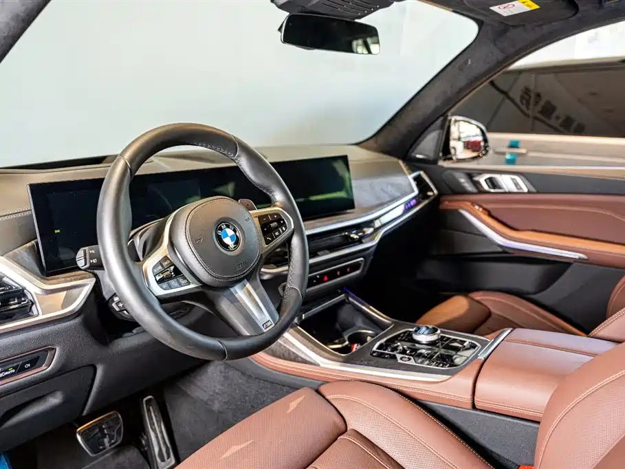 BMW X7 2023 xDrive40i Exclusive M Sport Package фото 6