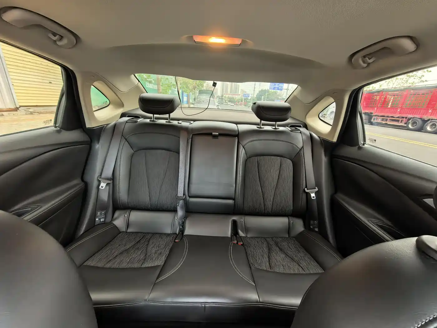 Buick Verano 2015 Sedan 20T Dual-clutch Leading фото 10