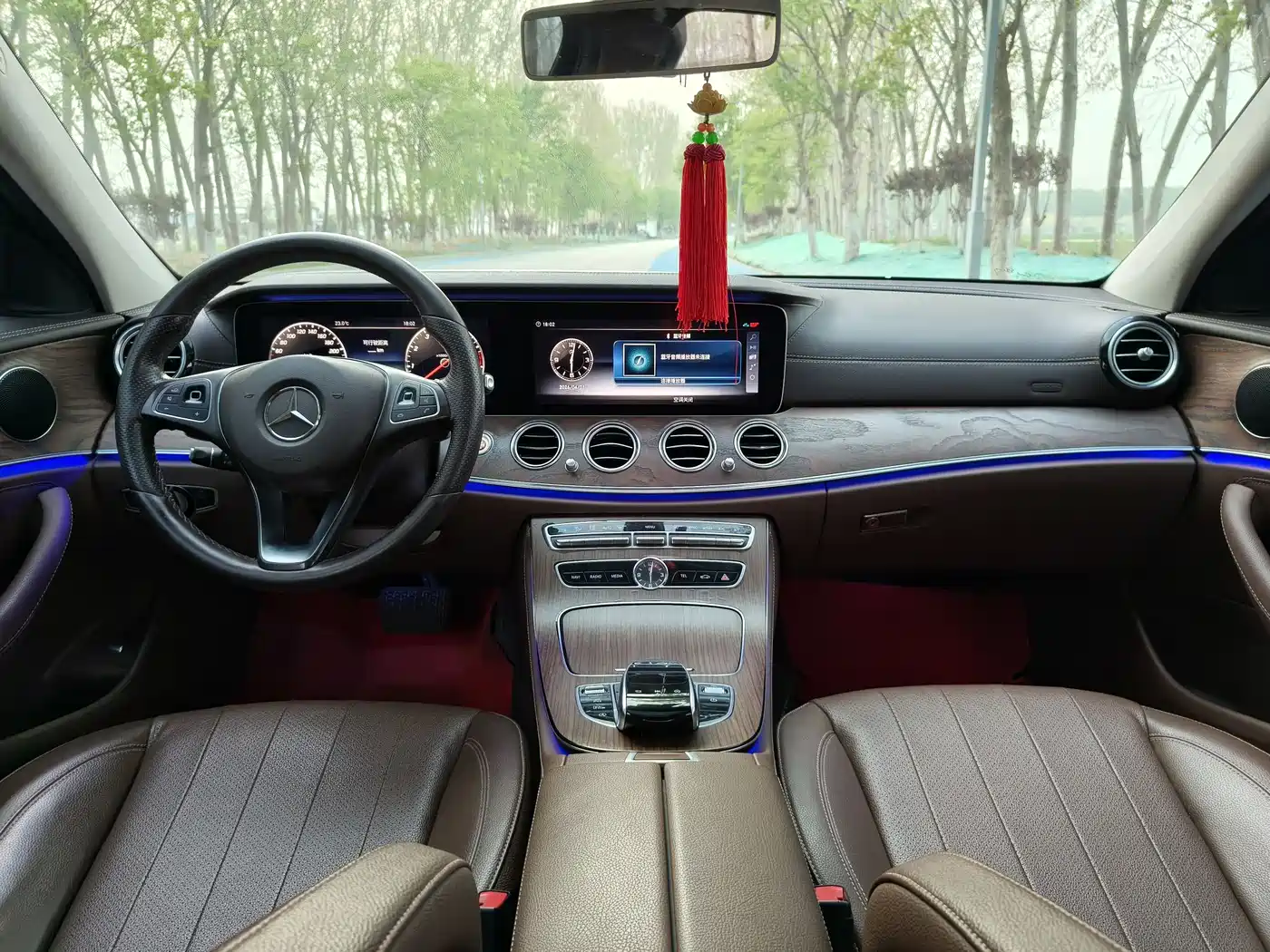 Mercedes-Benz E-Class 2017 E 300 L Luxury фото 14