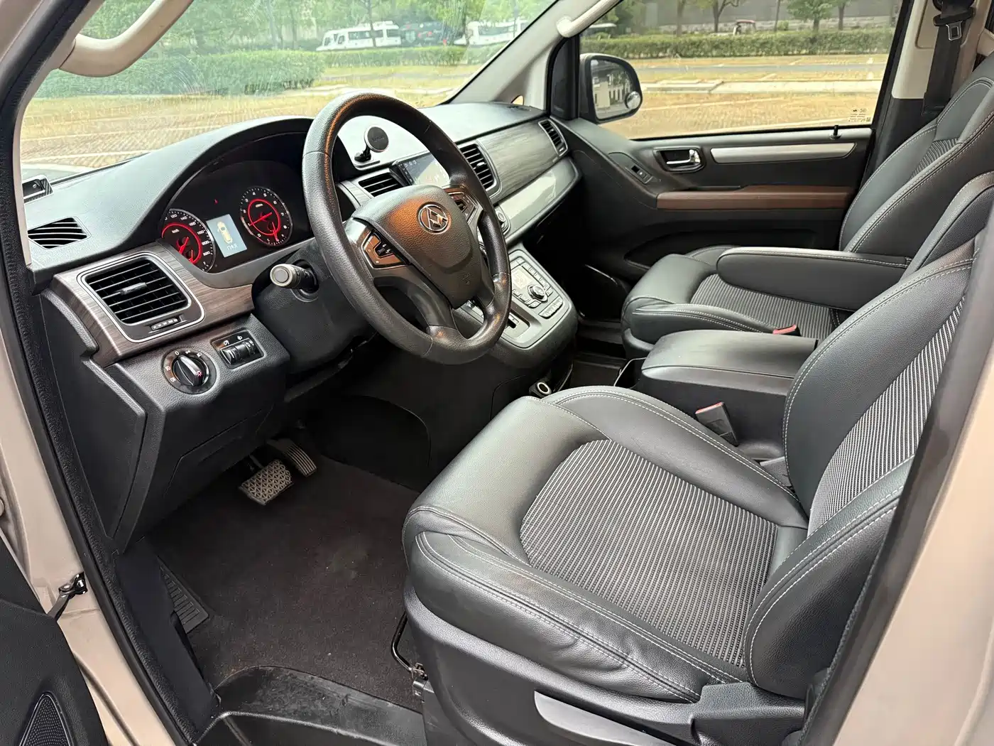 Maxus G10 2018 2018 PLUS 2.0T Automatic Executive Edition