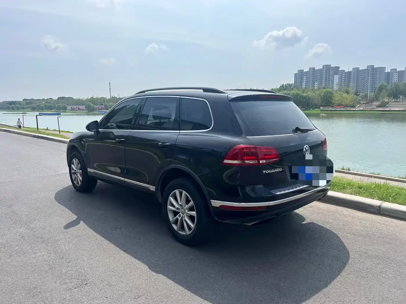 Volkswagen Touareg 2017 3.0TSI Explorer Edition фото 3