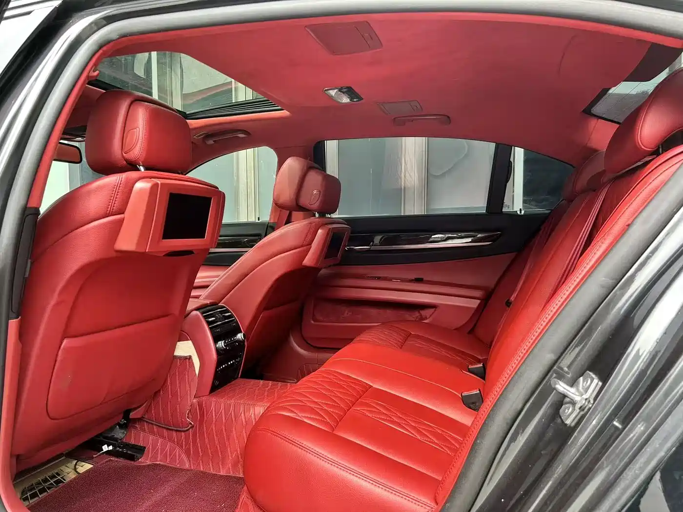 BMW 7 Series 2009 740Li Premium фото 8