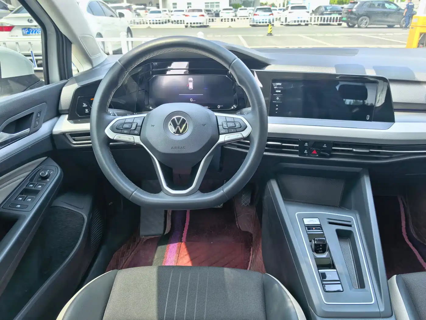 Volkswagen Golf 2024 280TSI DSG Pro Expert Edition фото 13